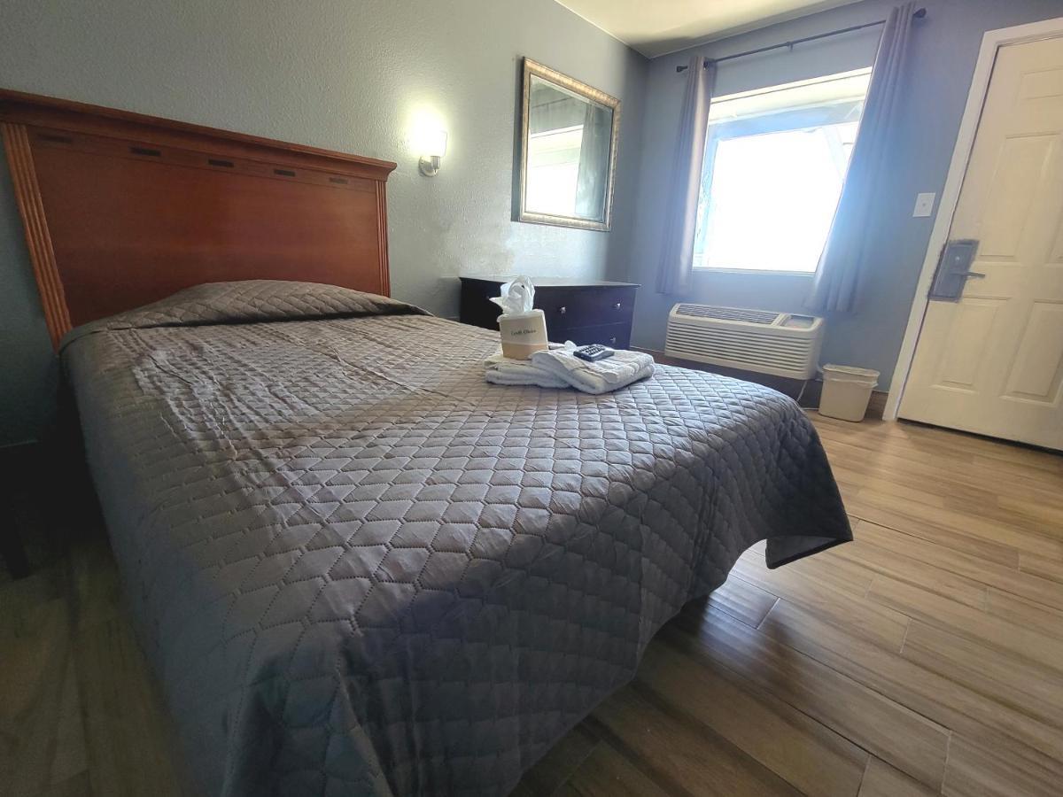 Travel Inn Σαν Αντόνιο Εξωτερικό φωτογραφία